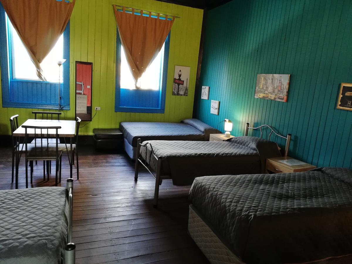 Hostal La Casona Лос-Анхелес Экстерьер фото